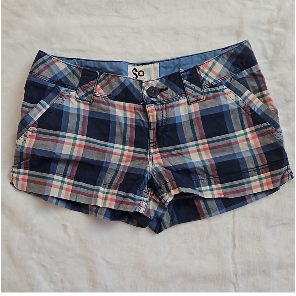 So Shorts Juniors Plaid, Blue, Red, Green Print. Size 5 Condition.